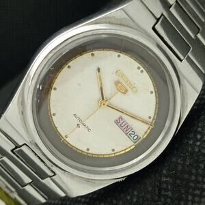 Vintage 1994 Seiko Automatic Mens Silver Watch W/daydate & Gold accents
